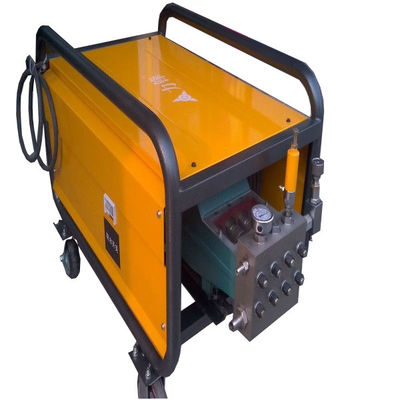 গুণমান  5.6L/ Min 10000 Psi Hydraulic Pipeline Pressure Testing Pump Hydro Test Pump কারখানা